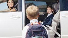 Studenti vanno a scuola con il pulmino, parzialmente sostenuto dal Comune. ARCHIVIOUn’esperienza di carpooling, che debutterà a settembre a Sandrigo