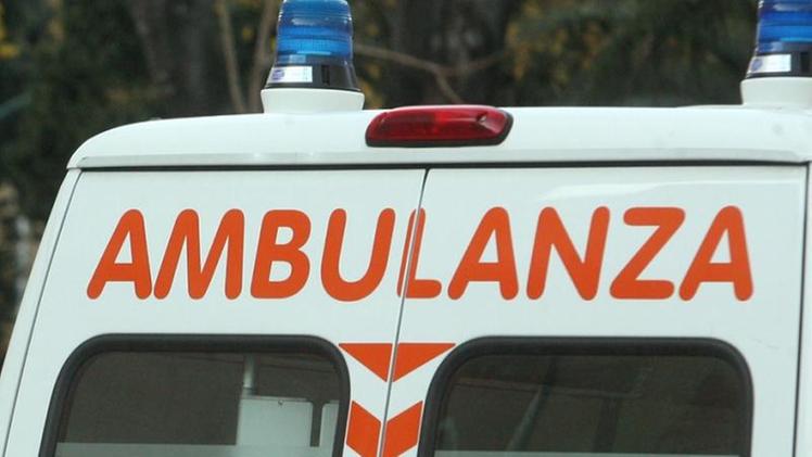 Un'ambulanza del Suem 118 (Foto Archivio)