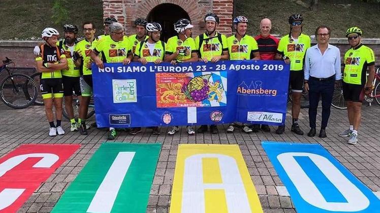 I ciclisti di “Noi siamo l’Europa” hanno fatto tappa a Montegaldella
