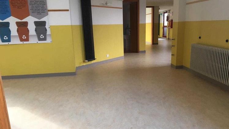 Serramenti rifatti con nuovi infissi  alla scuola primaria “Cipani” di PoleoA Ca’ Trenta la “Don Milani” con i pavimenti rinnovati