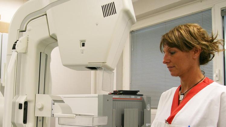 L’ospedale San Bassiano, a cui fa capo il Distretto numero 1 dell’Ulss 7 Pedemontana CECCONUna macchina per le mammografie in una foto d’archivio