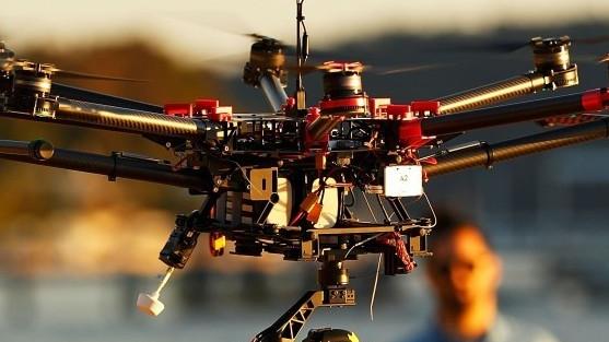 Un drone attrezzato per effettuare rilievi fotografici ARCHIVIO