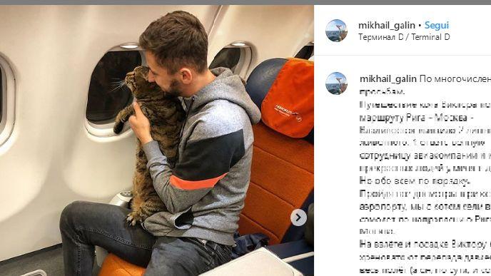 La foto di Viktor in aereo pubblicata su Instagram da Mikhail Galin
