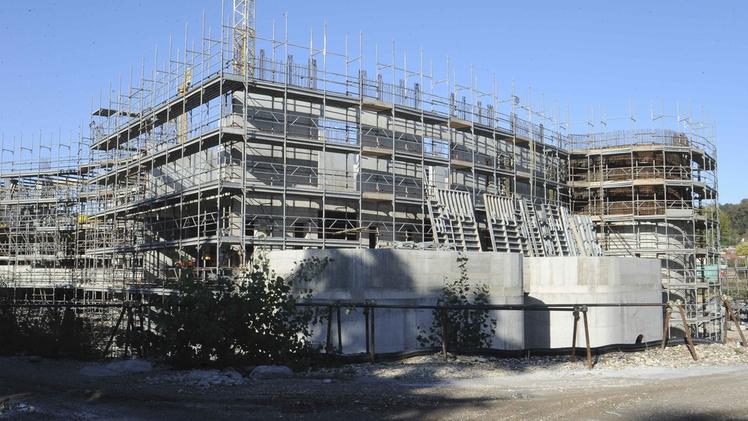 Uno scorcio della struttura in costruzione e che diventerà ospedale unico Arzignano-Montecchio.  TROGU