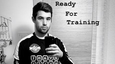 Mirko Pelizzer ha pubblicato un selfie su Instagram prima di allenarsi