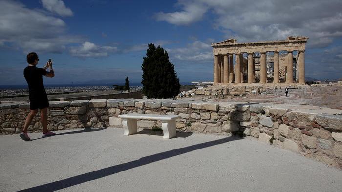 Grecia riapre a 29 paesi, non all'Italia. ANSA