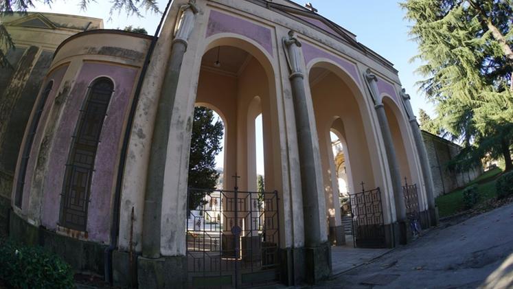 L'ingresso del cimitero di Valdagno. ARCHIVIO