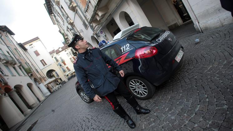 I carabinieri stanno cercando l’autrice della rapina