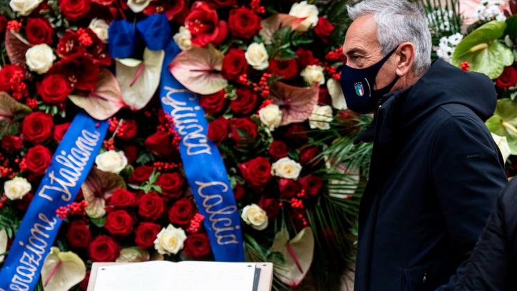 Il presidente della Figc, Gabriele Gravina, al funerale di Paolo Rossi