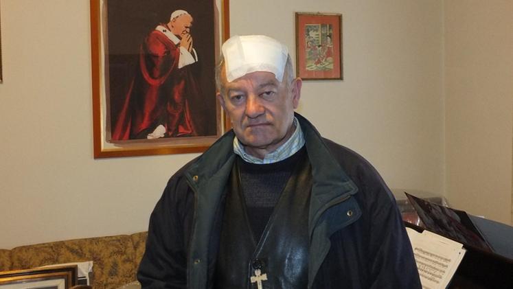 Don Sigfrido Crestani, ex parroco di Longare, dopo le ferite del 2017