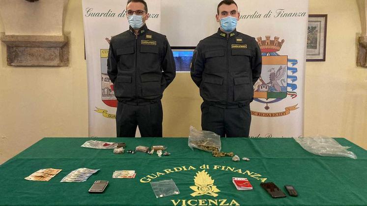 I finanzieri del comando provinciale di Vicenza hanno arrestato un 42enne