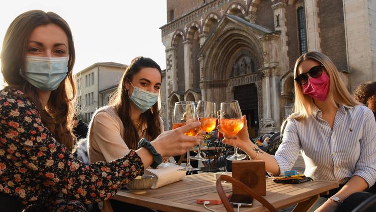 In centro storico a Vicenza si respira aria di primavera (foto Colorfoto/Ilaria Toniolo)