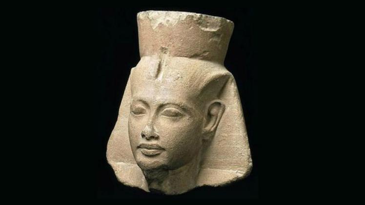 "Testa del re Tutankhamon" dal museo di Boston