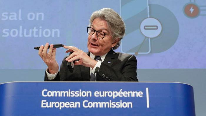 Il commissario Ue per il Mercato unico, Thierry Breton (Foto Ansa)