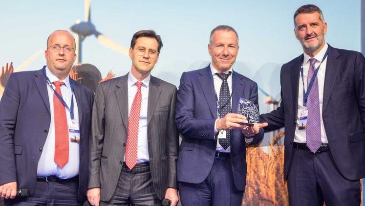 La premiazione di Cereal Docks per la categoria “Environmental” alla cerimonia organizzata da Credit Suisse e Kon Group