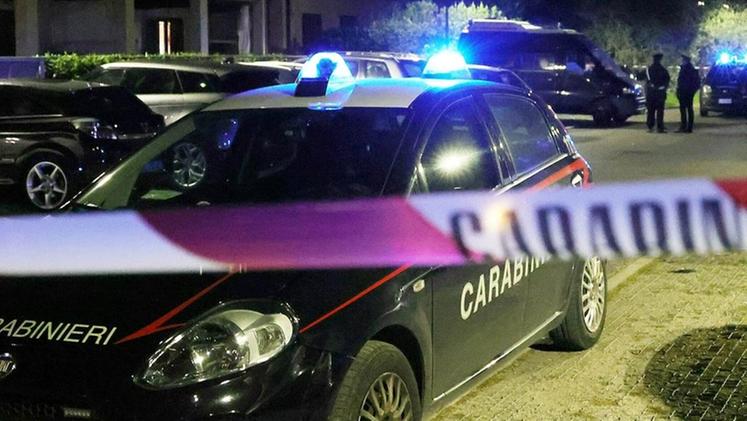 I carabinieri intervenuti ieri sera sul luogo del dramma (Fotolife / Filippo Venezia)