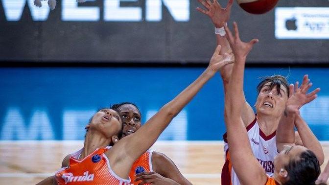Ancora in corsa Per Giorgia Sottana e compagne il passaggio del turno rimane possibile FIBA EUROPE/GALATASARAY