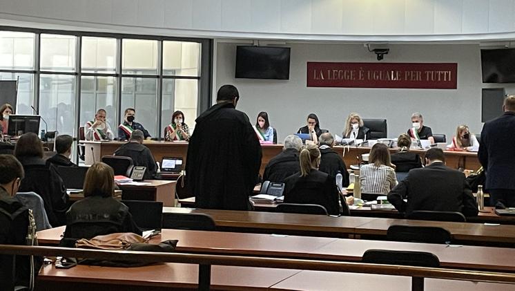 Un momento dell’udienza del processo Pfas che si è tenuta ieri mattina nel tribunale di Borgo Berga