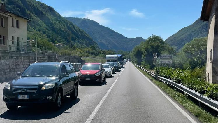 Traffico bloccato lungo la Valsugana