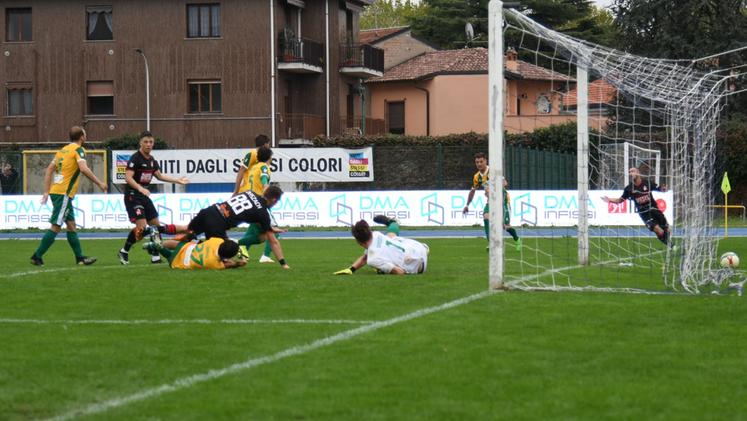Il Vicenza spinge in zona gol (FOTO TROGU)