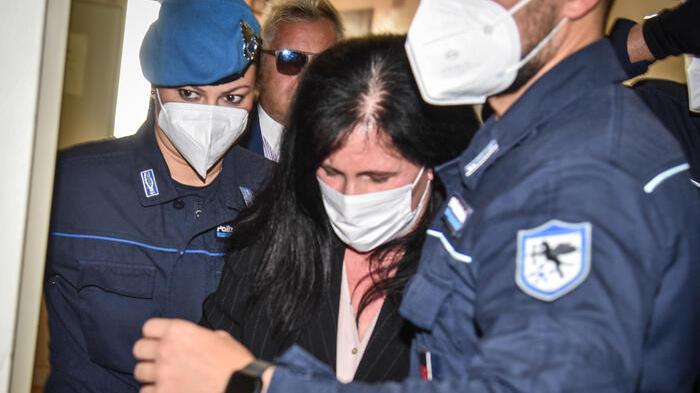 Alessia Pifferi, la 37enne arrestata a Milano per omicidio volontario aggravato per aver abbandonato per sei giorni in casa la piccola Diana, la figlia di un anno e mezzo morta di stenti (Foto ANSA/MATTEO CORNER)