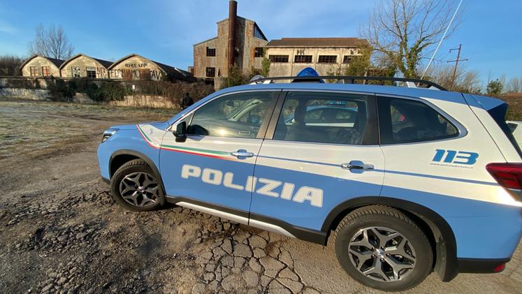 I controlli della polizia alla ex Lanerossi ZILLIKEN